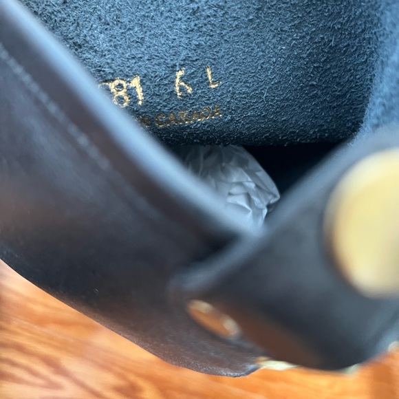 🇨🇦Roots Leather Boots- Back Zip- RARE - Picture 6 of 14